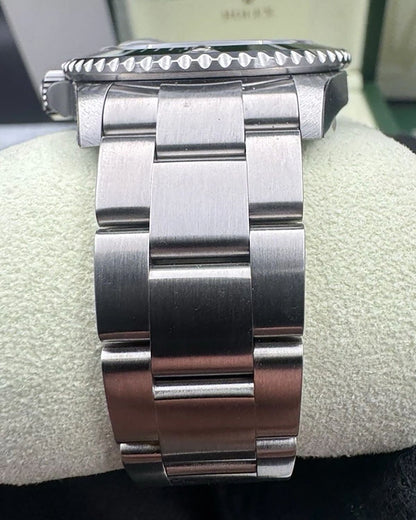Rolex 16610V